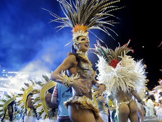Rio de Janeiro Sao Paolo karneval tanečnice kostým 1140 px (SITA/AP)
