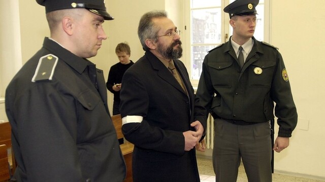 Starý prípad exposlanca Ďuračku sa vracia späť na krajský súd