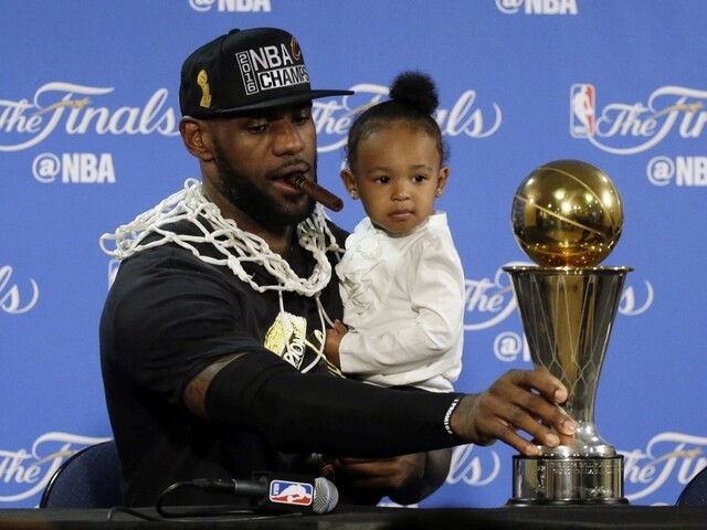 Lebrone James sa po prestávke vrátil do zostavy Clevelandu