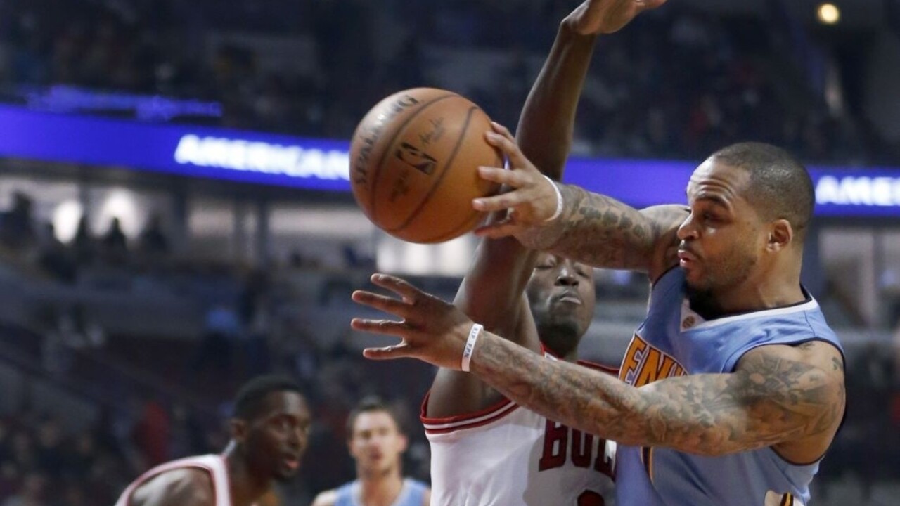 Washington doma zdolal Golden State, Denver zas Chicago