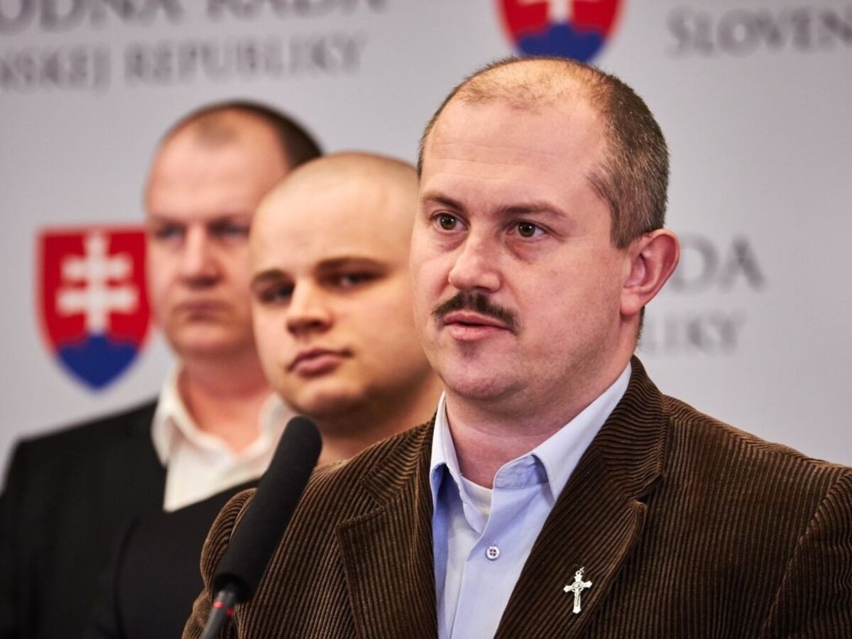 Kotlebovci v Piešťanoch nevystúpia, mesto zdôraznilo antifašistický postoj