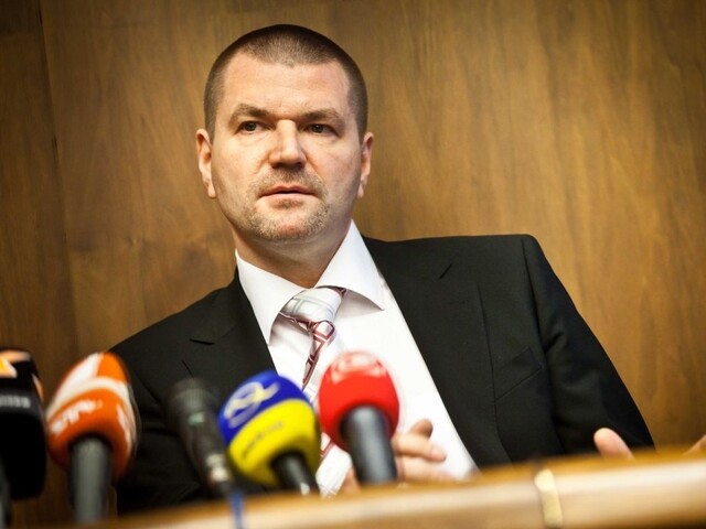 Na špecializovanom súde sa začal proces v kauze nástenkového tendra
