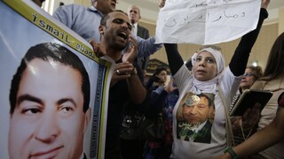 Mubaraka oslobodili, za vraždy demonštrantov podľa súdu nemôže