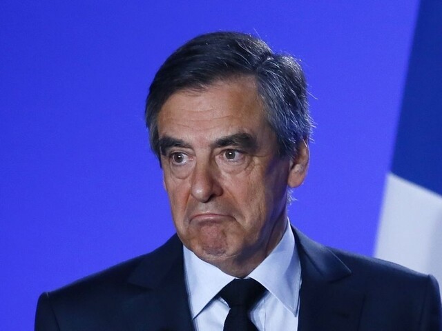 Šéf Fillonovej predvolebnej kampane odstúpi z funkcie
