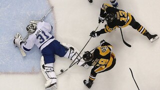 NHL: Tatar pomohol gólom k bodu, Budajovi debut nevyšiel