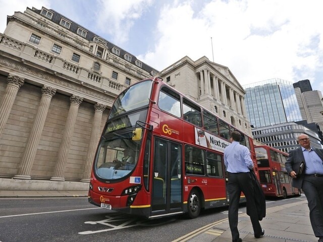 Prívrženci Brexitu žiadajú vládu, aby zaručila práva občanov EÚ v Británii