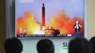 Kimov režim odpálil balistické rakety, dopadli do japonskej zóny
