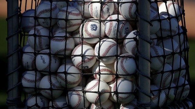 Chlapec sledoval tréning bejzbalových idolov, sám pritom zahviezdil