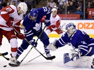 NHL: Tatarov tridsiaty bod v sezóne, Bobrovského tretí shutout v sérii