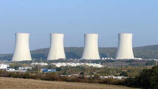 Policajti zasiahli v slovenských mestách, dôvodom majú byť Mochovce