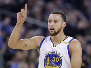 Curry v deň svojich 29. narodenín nastrieľal 29 bodov