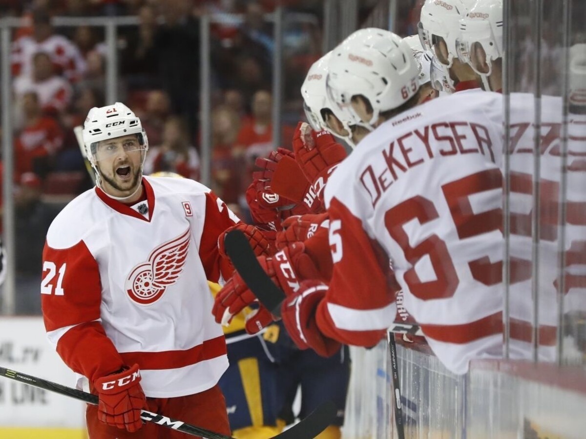 NHL: Trojbodový Tatar pomohol Detroitu k výhre, Sekera asistoval