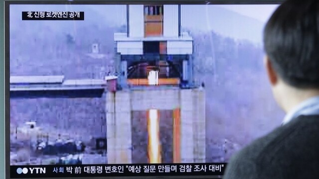 south-korea-norht-korea-rocket-engine-test-33688-94aad73d0141462bad38d268e282e469_0a000002-3af5-8335.jpg