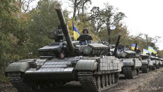 Na východe Ukrajiny hlásia ťažké boje, nasadili aj tanky