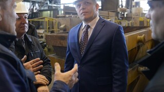 Fabrika dlhuje zamestnancom tisíce eur, premiér sľubuje pomoc