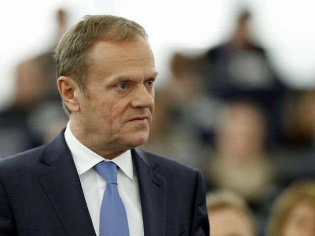 Tusk čelí trestnému oznámeniu, vraj sa dopustil diplomatickej zrady