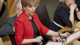 Sturgeonová trvá na nezávislosti Škótska, vyzvala parlament