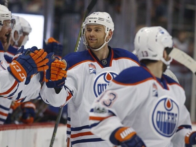 NHL: Sekera s troma bodmi, skórovali aj Chára, Hossa a Gáborík