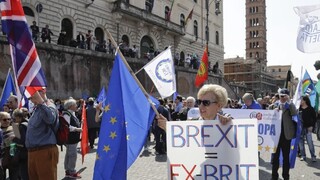 Potrebujeme Spojené štáty európske, zaznelo na pochode priaznivcov EÚ