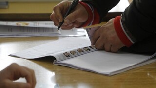 Bulhari si v predčasných voľbách vyberajú novú vládu