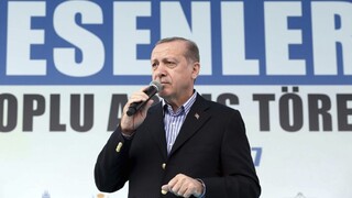 Turecko chce, aby sa vo Švajčiarsku už neopakovali protesty proti Erdoganovi