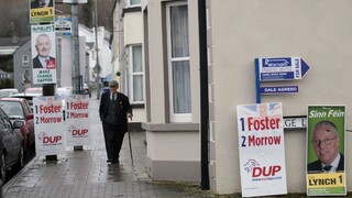 V Severnom Írsku hrozia predčasné voľby, na ťahu je Londýn