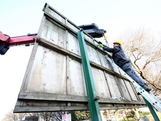 Boj proti nelegálnym bilbordom pokračuje, zmiznú zo zelených plôch