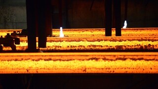 Pracovník železiarní v Podbrezovej spadol do horúceho železa