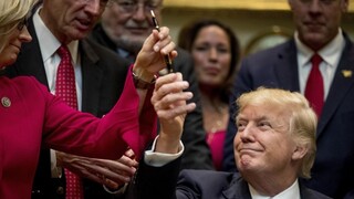 Prezident Trump ide rušiť ekologické opatrenia svojho predchodcu