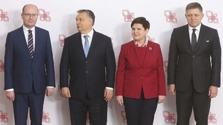 Vo Varšave rokovala V4, Fico varoval pred životnou chybou Únie