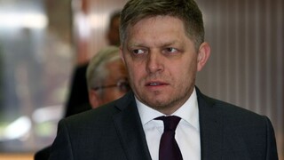 Fico v Paríži hovoril o korupcii aj o tisíckach obvinení bez dôkazov