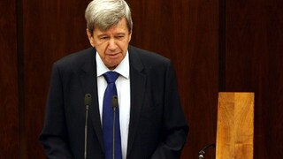 Do parlamentu prišla väčšina europoslancov, slávnostne ich privítali