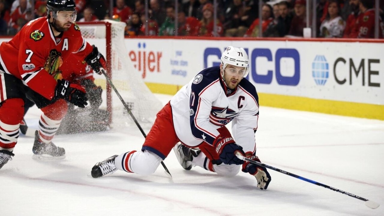 Chára asistoval, Chicago s istotou prvého miesta v divízii i konferencii