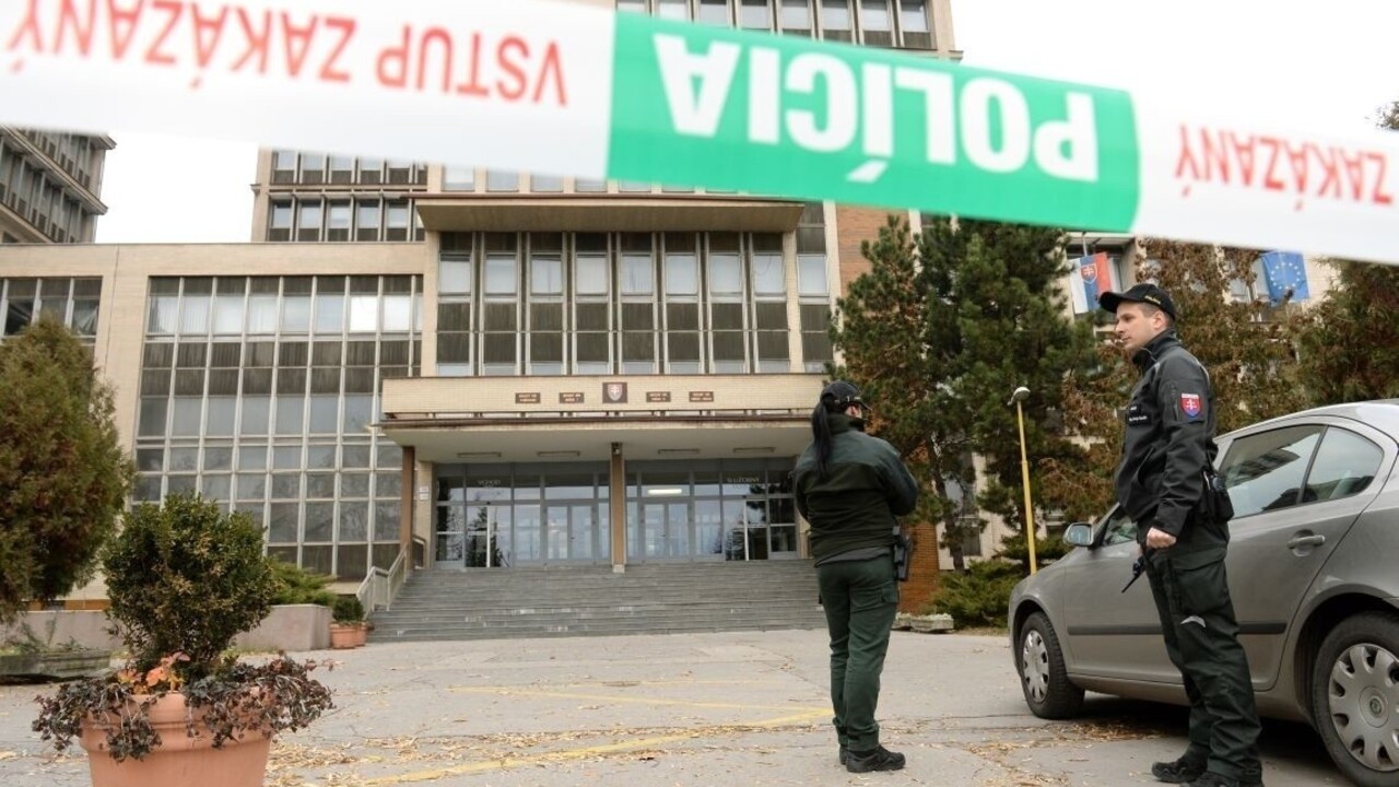 Slovenské súdy stále častejšie čelia bombovým vyhrážkam