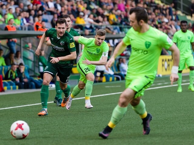 V súboji prvého s posledným boli úpešnejší futbalisti Žiliny