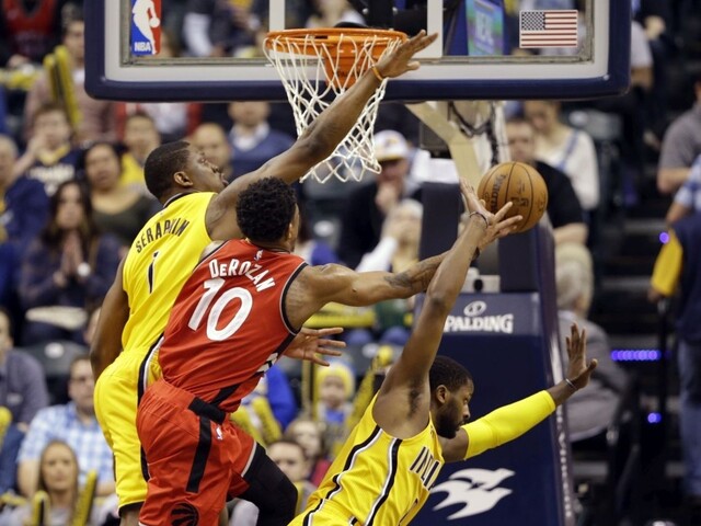 NBA: Toronto zdolalo Miami, v súboji hviezdili rekordéri