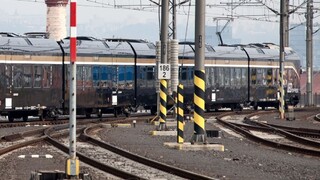 Chystáte sa na sviatky na východ? Vlaky sú už takmer vypredané