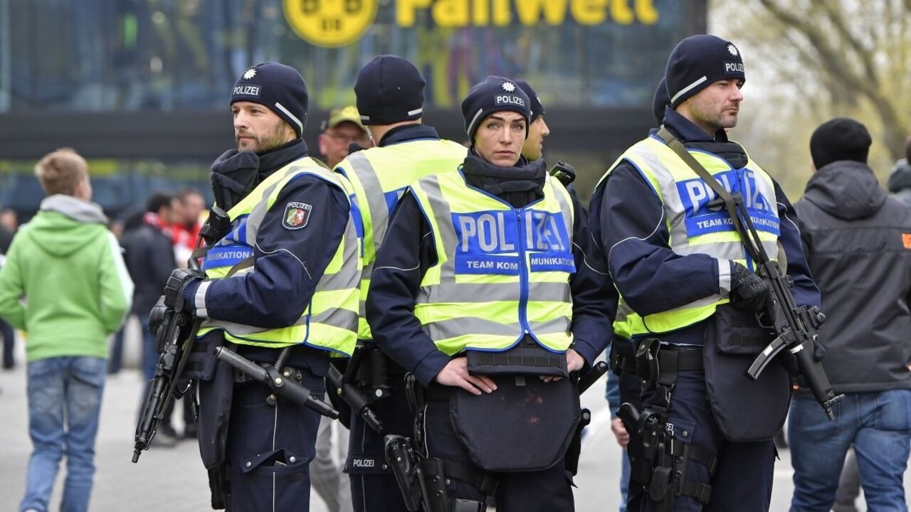 polícia Nemecko 1140 px (SITA/AP)