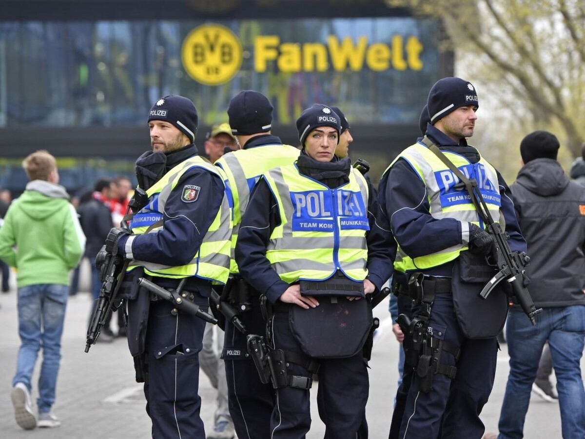 polícia Nemecko 1140 px (SITA/AP)