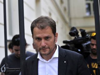 S protikorupčným pochodom nič nemám, tvrdí Matovič. Študentov podporuje
