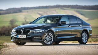 Testovali sme nové BMW 5 a predstavujeme novinky značiek Mercedes a Kia