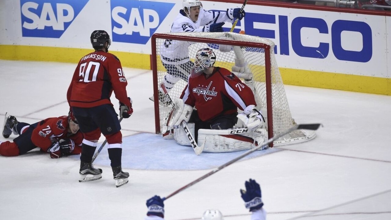 Chicago opäť nestrelilo ani gól, Chára s asistenciou a prehrou