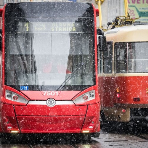 sneh dážď Bratislava električka počasie 1140px (SITA/Marko Erd)