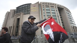 O referende Európsky súd rozhodovať nemôže, tvrdí turecký minister