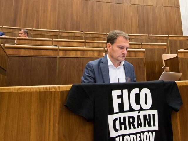 Hon na Igora Matoviča? Politici reagujú na obvinenia