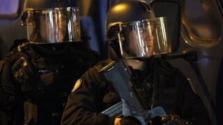 Na parížskom bulvári sa strieľalo, o život prišli dvaja ľudia