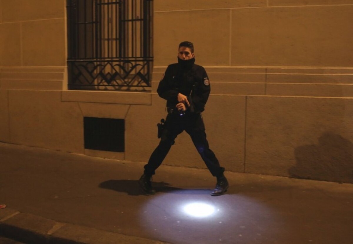 france-paris-police-shot-22289-5d71afd848da455d9df95c19440f2492_3afe01bf.jpg
