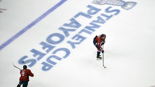 NHL: Kuraly udržal Boston v hre, Capitals vedú v sérii s Torontom 3:2