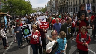 Svet si pripomína Deň Zeme, sprievodný protest má politický podtón