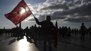Nemeckí politici neveria v spoločnú perspektívu Turecka s EÚ, žiadajú ukončenie rokovaní